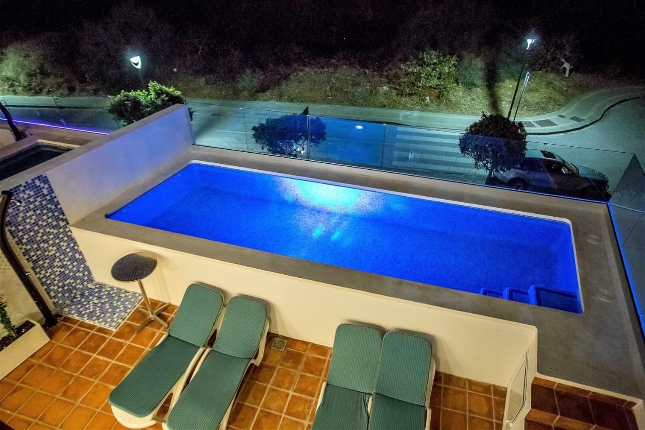 Luxury Apartments With Private Swimming Pool Marbella Bagian luar foto